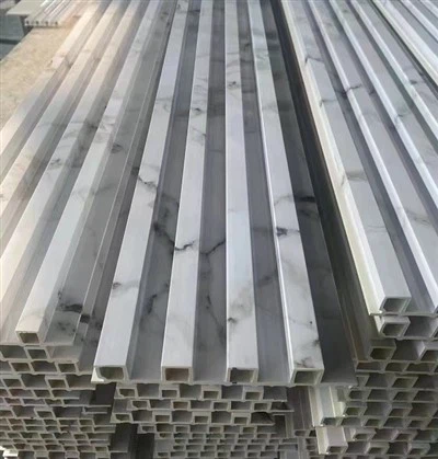 Couleur de marbre de couverture de panneau de latte de Wpc de plafond de panneau de mur de Wpc de haute qualité